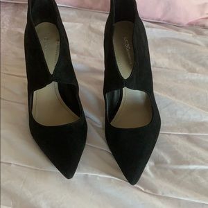 Women’s black suede heels 8.5